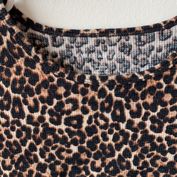 cheetah crop top - Picture 2 of 2